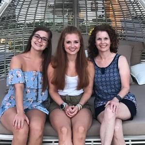 Meet your Posher, Tracy